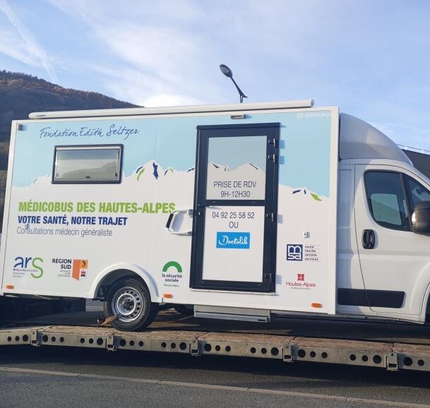 M%c3%a9dicobus%2005%20%28002%29